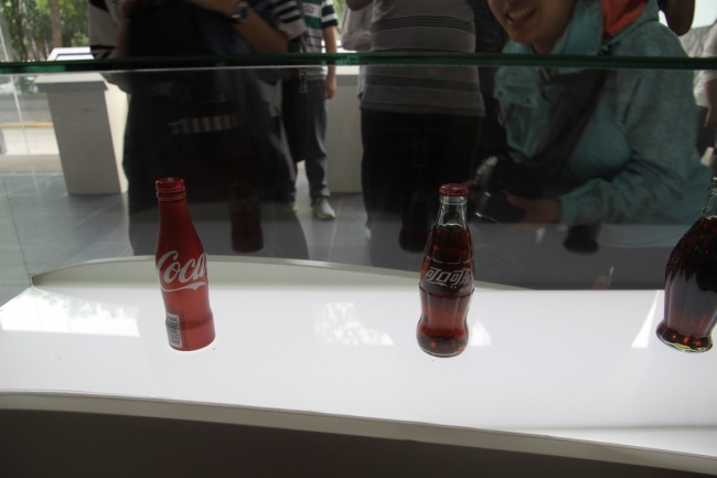 参观可口可乐经典产品
