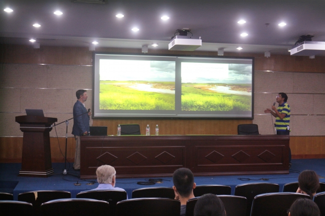 Stephen Crooks研究员做学术报告