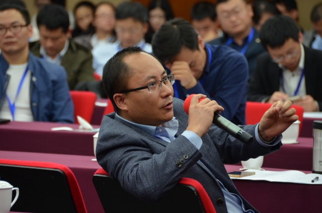 中国科公司亚热带农业研究所李德军研究员主持“植被过程的实验观测与模型整合”专题研讨