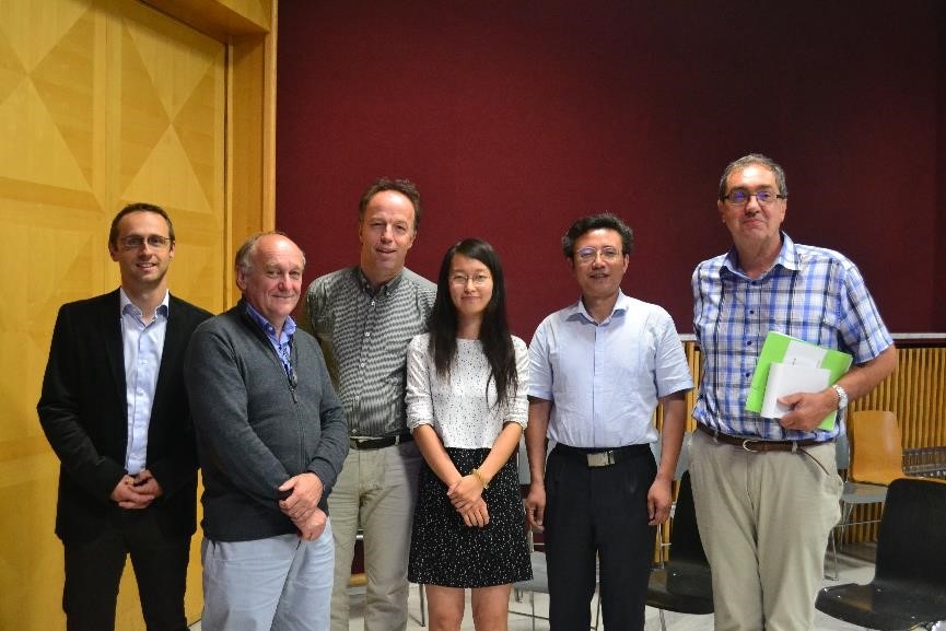 李伶与答辩委员会成员