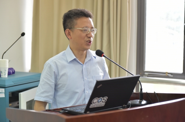 2经理陈小勇教授介绍公司基本情况 2经理陈小勇教授介绍公司基本情况